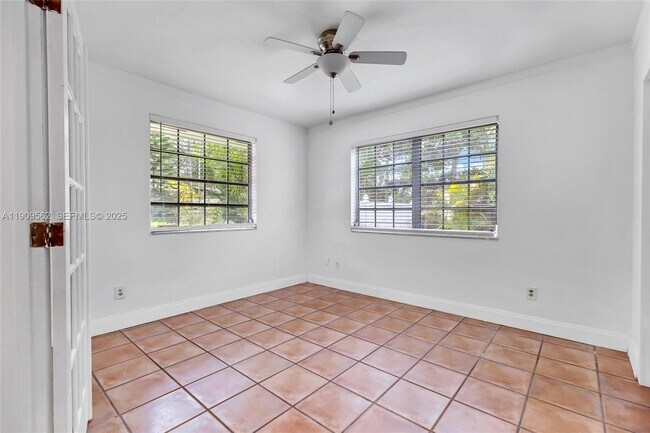 Building Photo - 13820 SW 82nd Ave