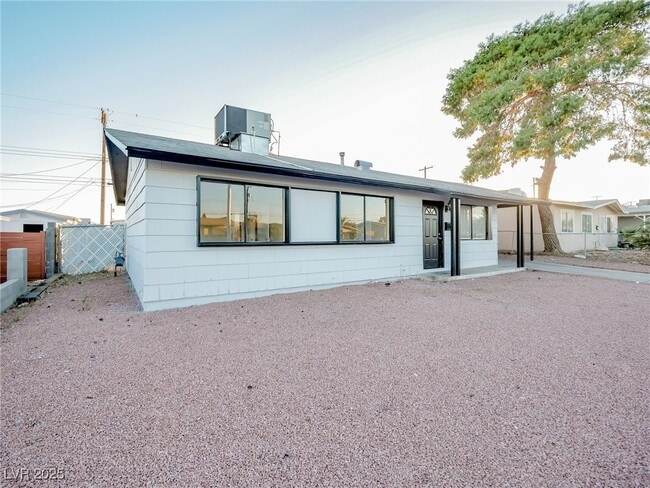 Building Photo - 6217 Burgundy Way