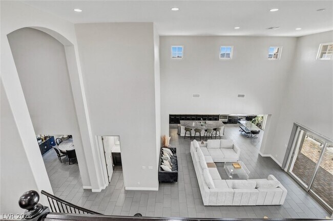 Building Photo - 11 Grand Masters Dr