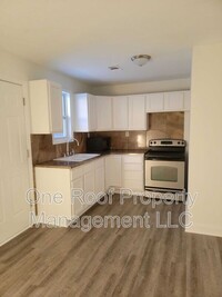 Building Photo - 2633 S 49th St