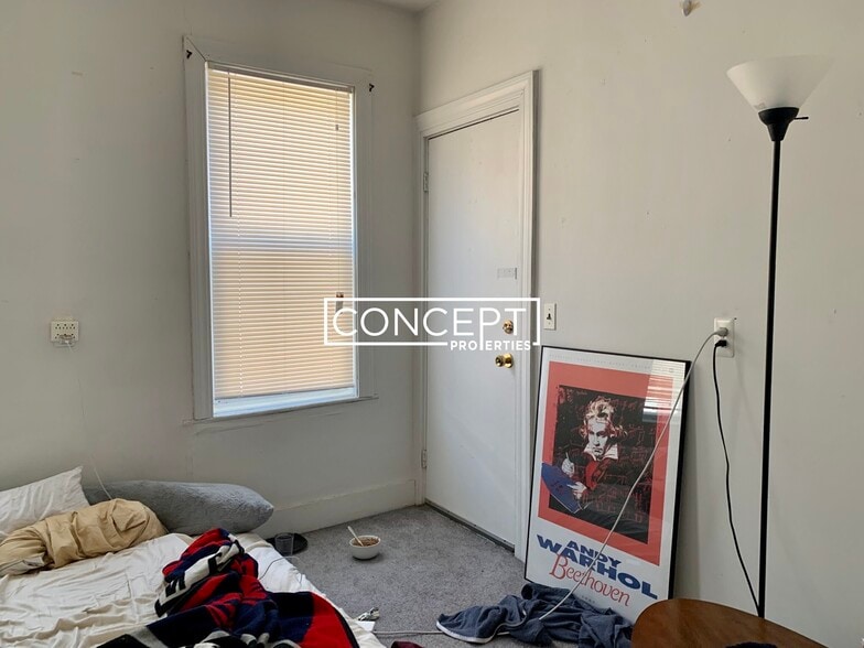 Building Photo - 530 Cambridge St