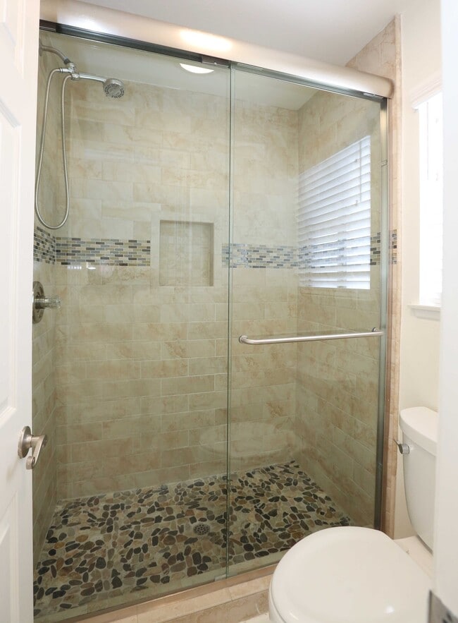 Building Photo - 23903 Del Monte Dr.