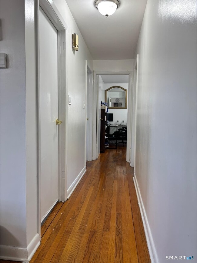 Building Photo - 394 Clintonville Rd