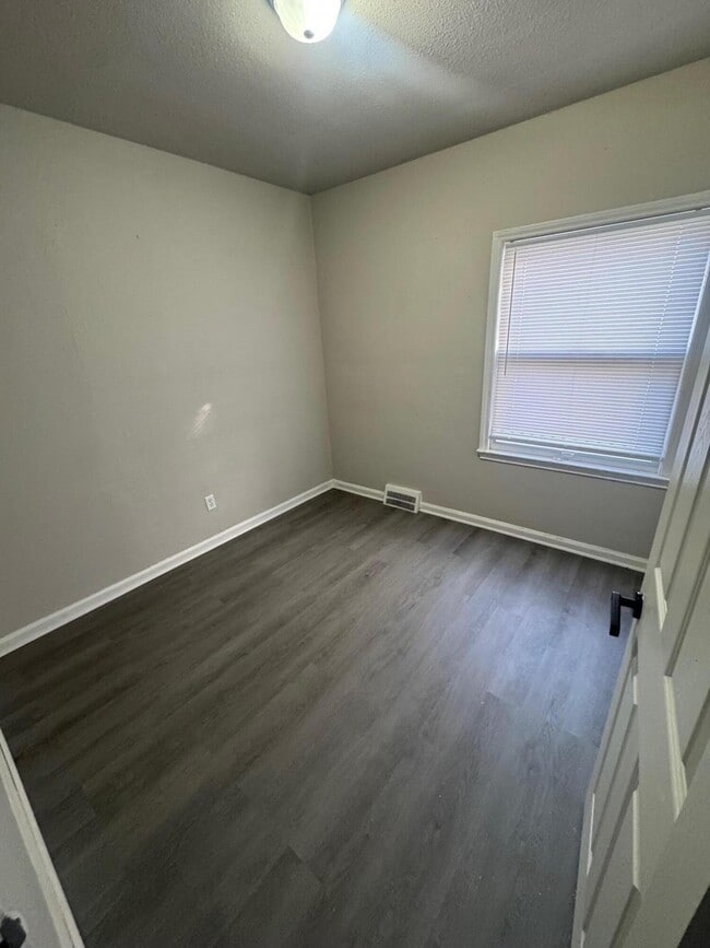 Building Photo - 12123 Asbury