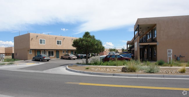 Building Photo - Sequoia RD