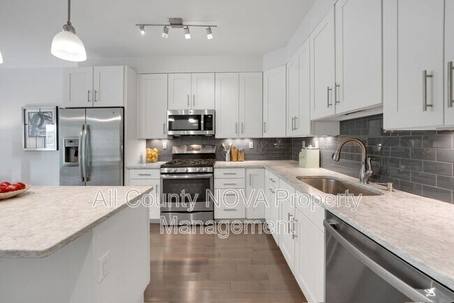 Building Photo - 3821 14th St NW