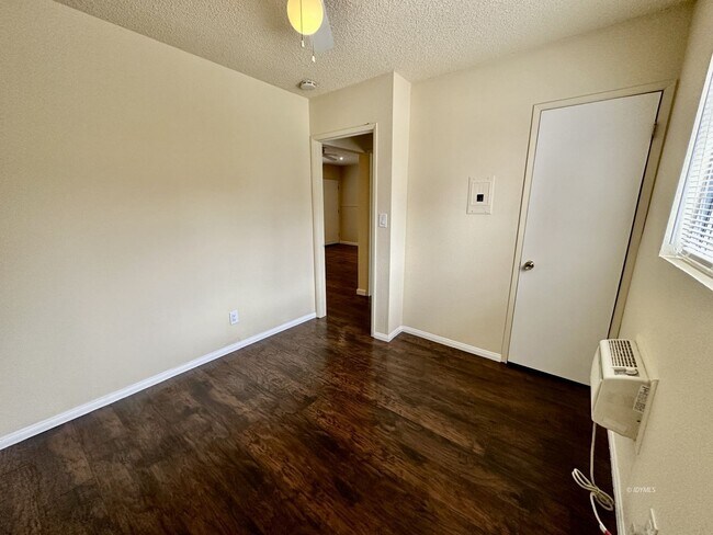 Building Photo - 2 BR in Idyllwild
