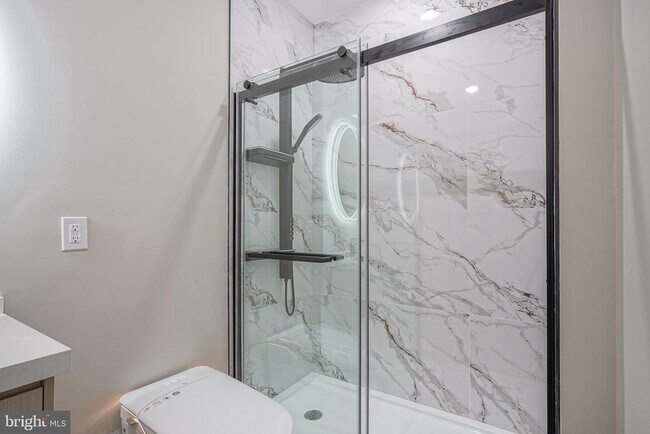 Building Photo - 4432 Wingate St