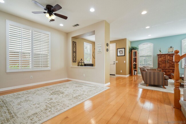 Building Photo - 43 Topanga