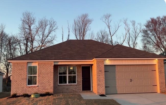 Building Photo - 161 Olde Hearth Rd