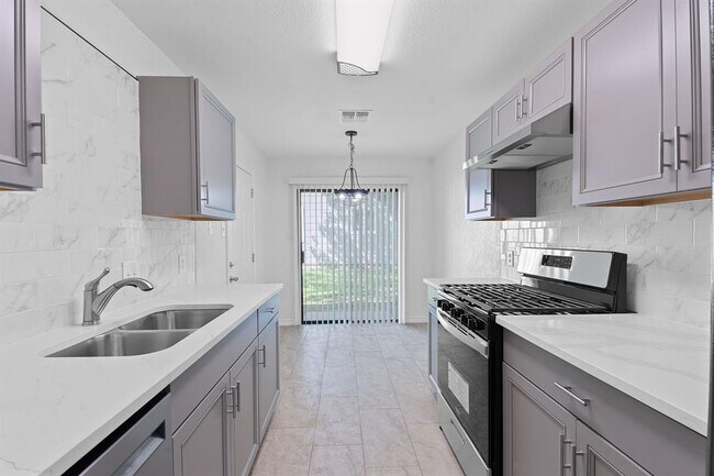 Building Photo - 11500 Ruffed Grouse Dr