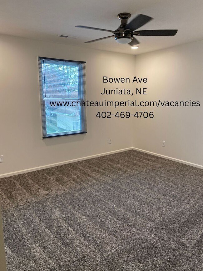 Building Photo - 600 N Bowen Ave