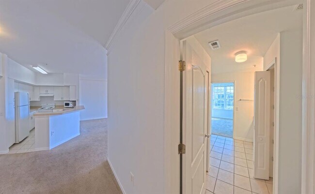 Building Photo - 4170 Central Sarasota Pkwy