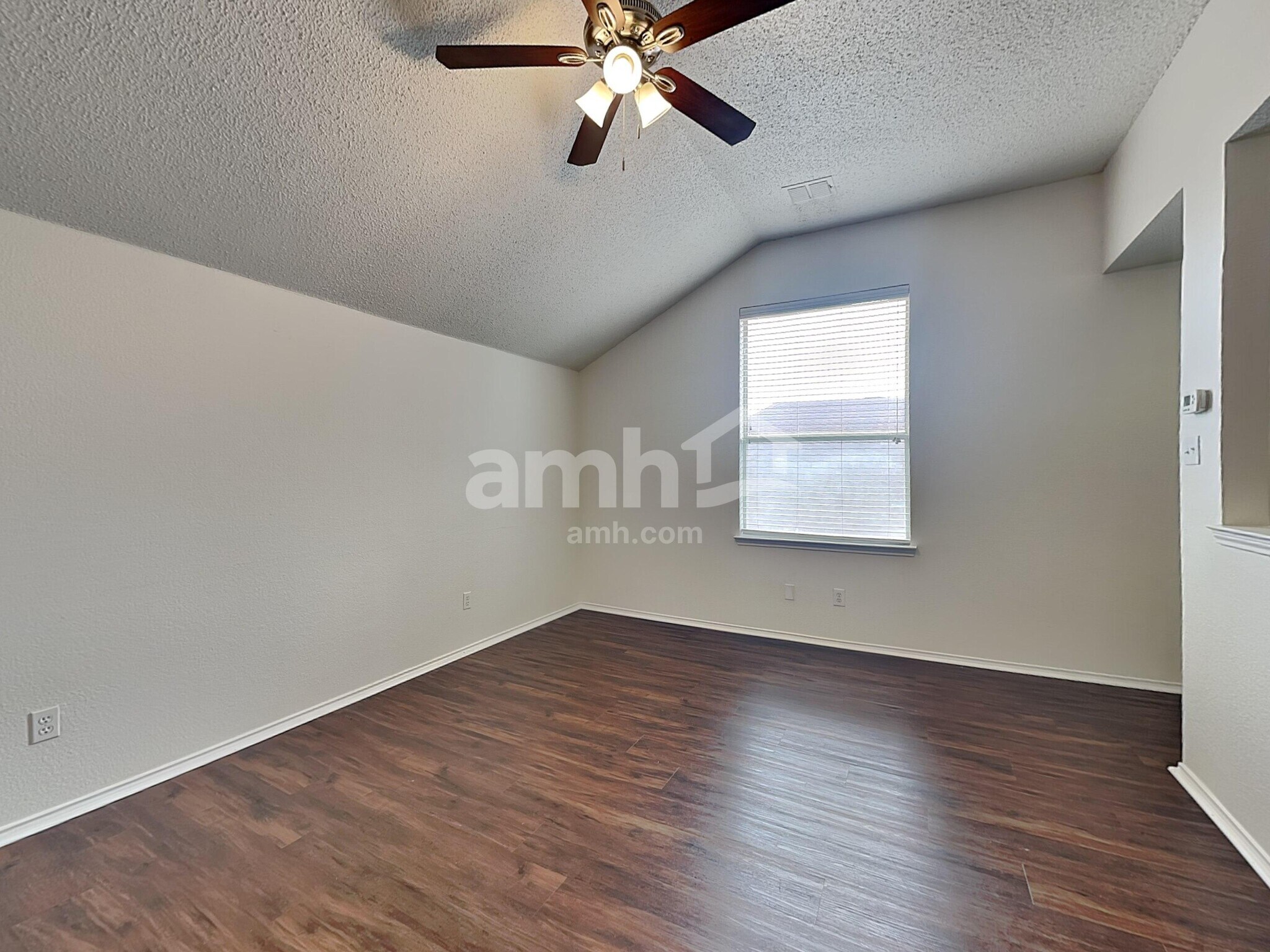 Building Photo - 300 Trailwood Dr