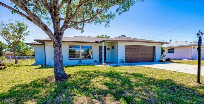 Building Photo - 1308 SE 25th Ln
