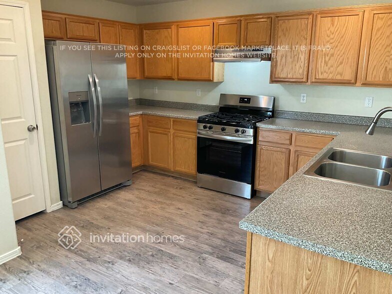 Building Photo - 9153 Starling Wing Pl