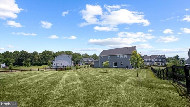 Building Photo - 8031 International Dr