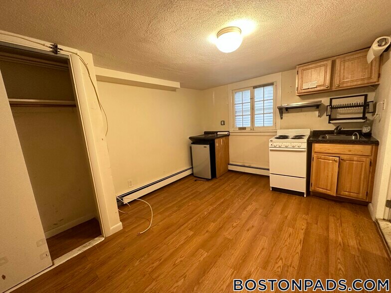 Building Photo - 53 S Huntington Ave