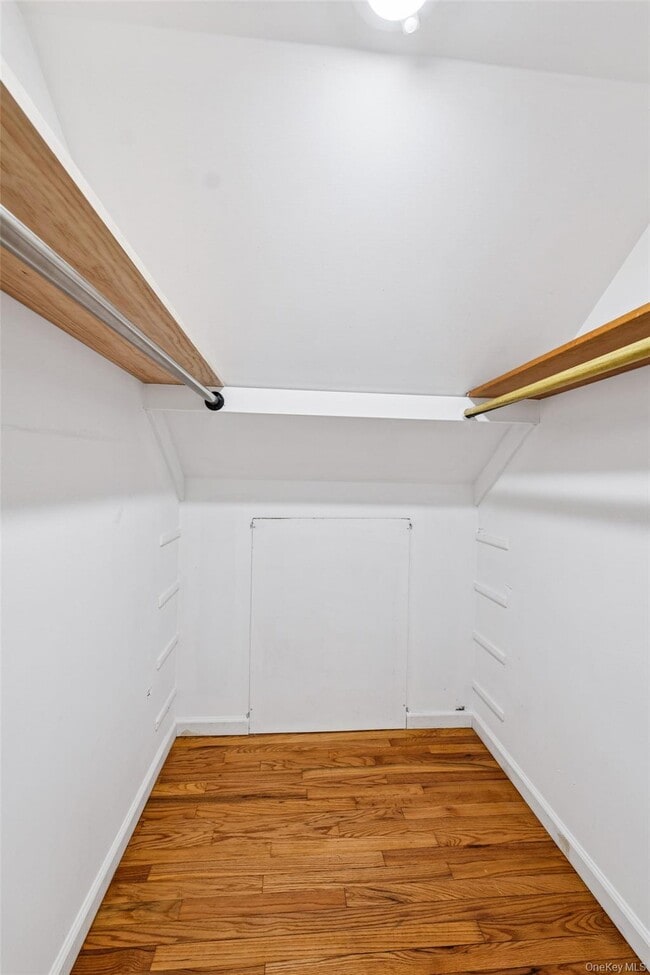 Building Photo - 24 Waterside Ave