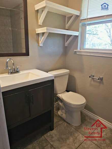 Building Photo - 303 SW 72nd St