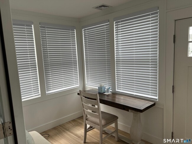 Building Photo - 17 W Orland St