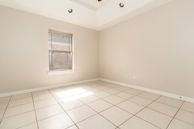 Building Photo - 3612 Zelma St