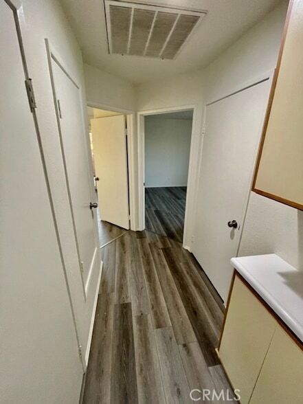 Building Photo - 79400 Ave 42