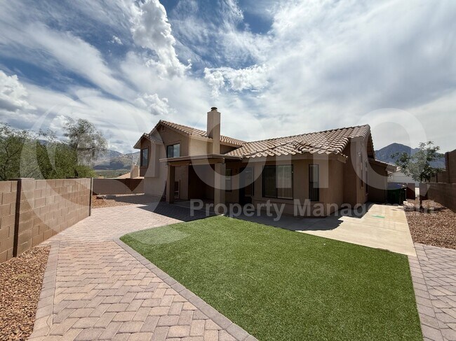 Building Photo - 1835 E Ganymede Dr