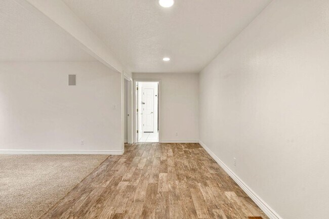 Building Photo - Beautiful Foremaster Ridge Home