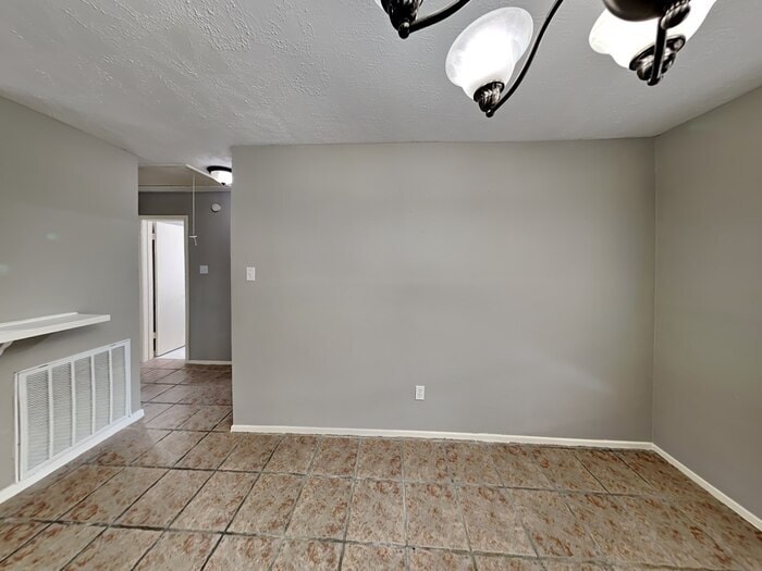 Building Photo - 24030 Griffin House Ln