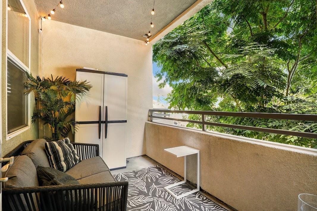 Building Photo - 7100 Playa Vista Dr