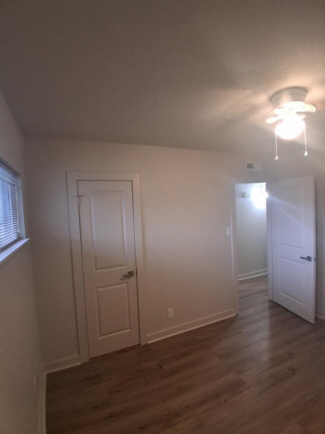 Building Photo - 8906 Ilona Ln