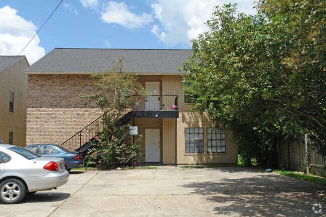 Primary Photo - 419 General Mouton Ave