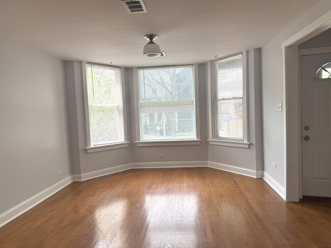 Building Photo - 2031 N Spaulding Ave
