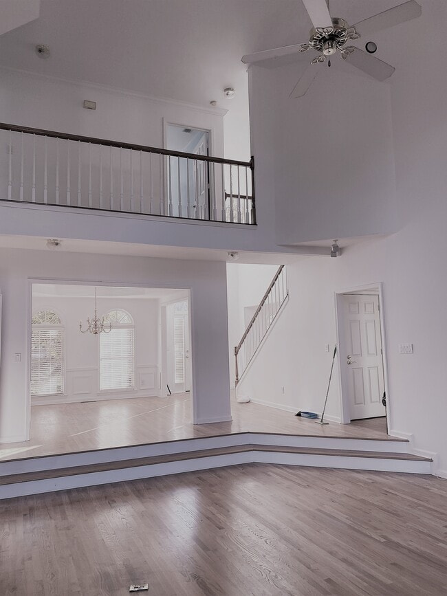 Building Photo - 10920 Donamere Dr