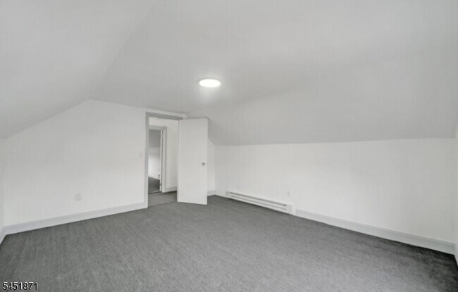 Building Photo - 227 Snyder St