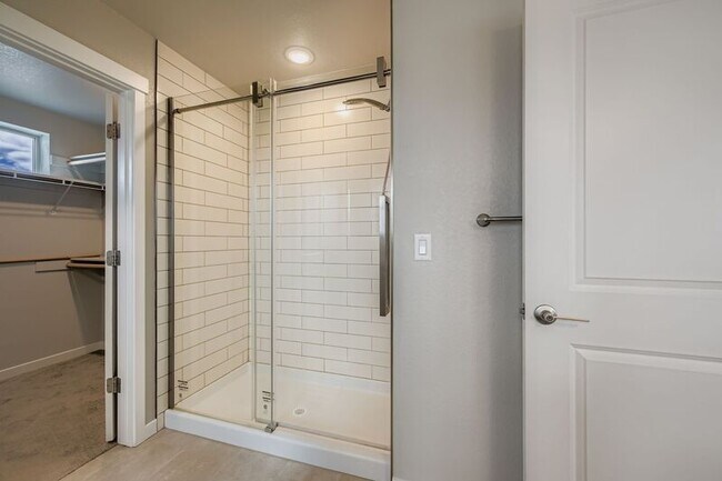 Building Photo - 791 Little Bear Grove