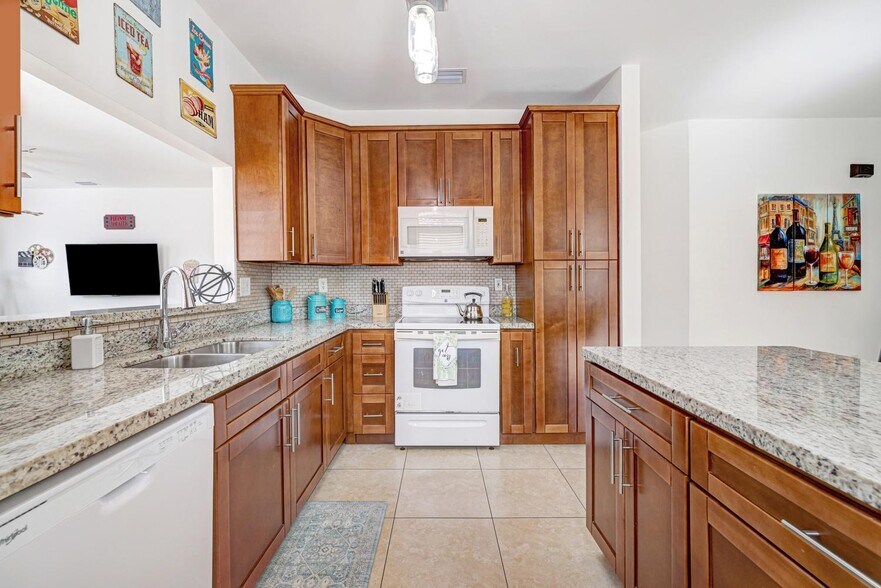 Building Photo - 16082 SW 68th Ter