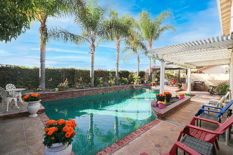 Building Photo - 11122 Blue Allium Ave