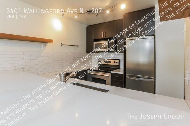 Building Photo - 3401 Wallingford Ave N