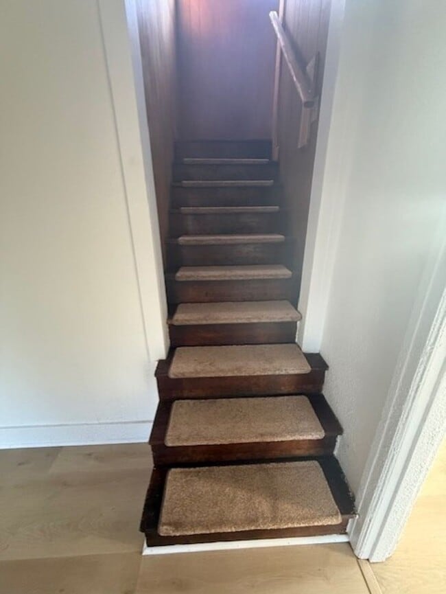 Building Photo - Hansen-PM-025-0262