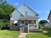 Building Photo - 215 Warrington Ave