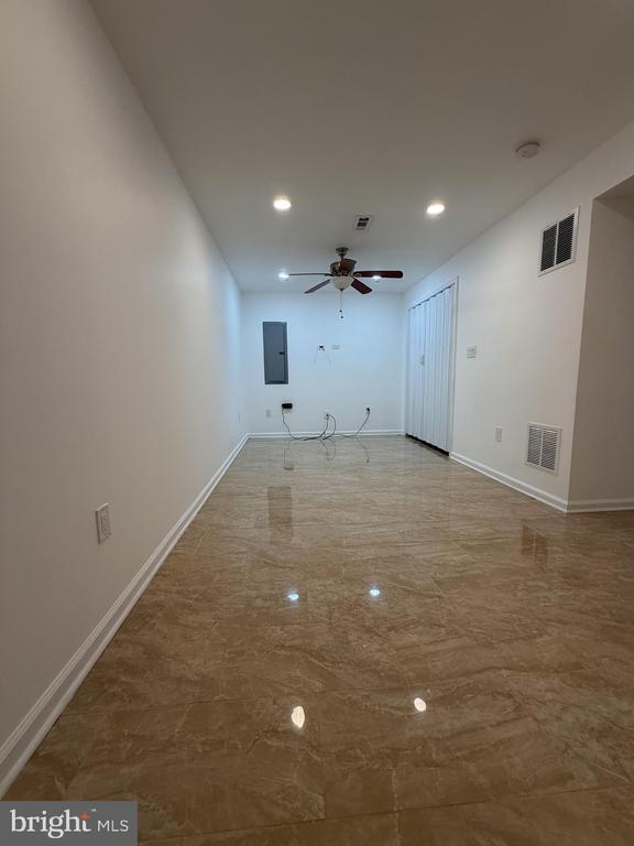 Building Photo - 12489 Pfitzner Ct