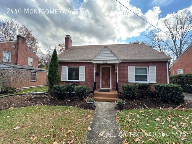 Building Photo - 2440 Montgomery Ave SW