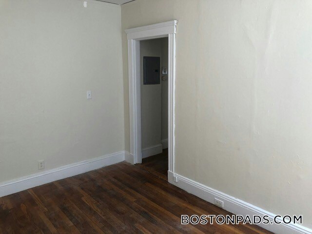 Building Photo - 1185 Boylston St