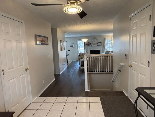 Building Photo - 2919 Blackhawk Dr