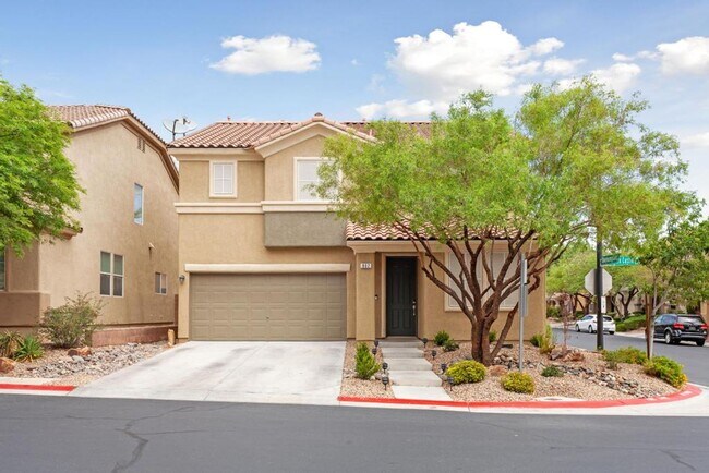 Building Photo - Remodeled Corner Lot with Mountain Views!