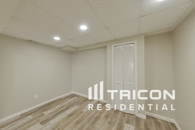 Building Photo - 507 Fortress Ct