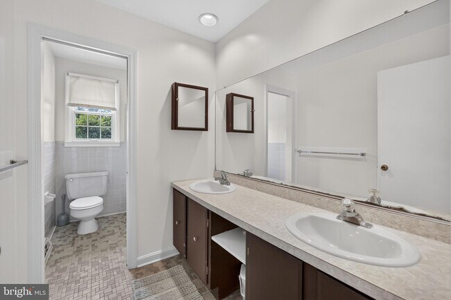 Building Photo - 3106 Hearthstone Rd