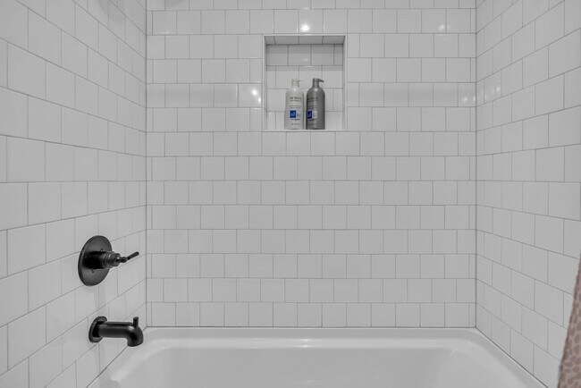 Building Photo - 1701 Portland Ave